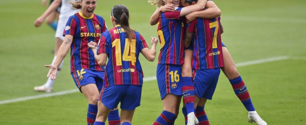May 2, 2021, Barcelona, Spain: Lieke Martens of FC Barcelona, Barca celebrate a goal during the UEFA Champions League Wo