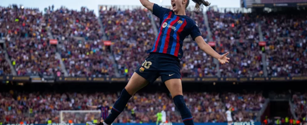 El Barça celebra el gol de Caroline Graham Hansen en el Camp Nou (@fcbfemeni)